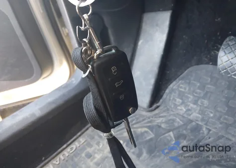 2014 Volkswagen Tiguan S from USA, damaged, VIN WVGBV3AX8EW605536